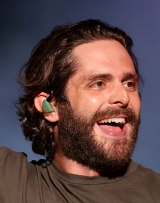 Thomas Rhett height profile photo