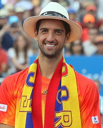 Thomaz Bellucci height profile photo