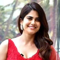 Aaditi Pohankar height profile photo
