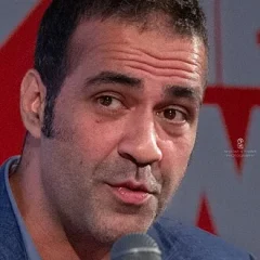 Aatish Taseer height profile photo