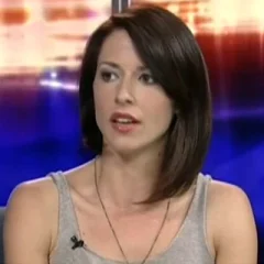 Abby Martin height profile photo