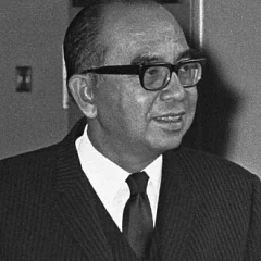 Abdul Razak Hussein height profile photo