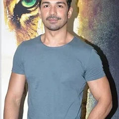 Abhinav Shukla height profile photo