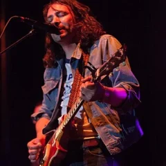 Adam Granduciel height profile photo