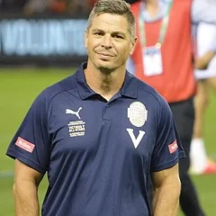 Adam Kingsley height profile photo