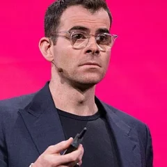 Adam Mosseri height profile photo