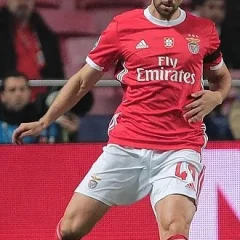 Adel Taarabt height profile photo