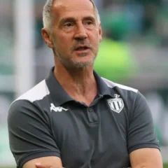 Adi Hütter height profile photo