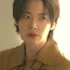Ahn Jae-hyun height profile photo