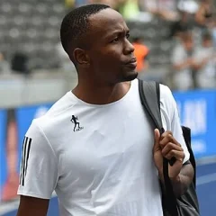 Akani Simbine height profile photo