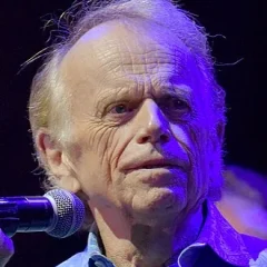 Al Jardine height profile photo