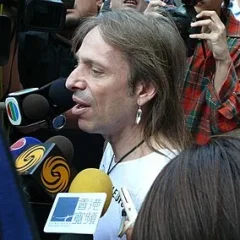 Alain Robert height profile photo