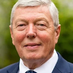 Alan Johnson height profile photo