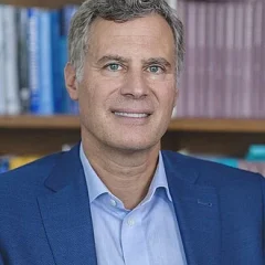 Alan Krueger height profile photo