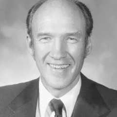 Alan Simpson (American politician) height profile photo