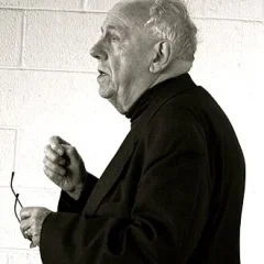 Alasdair MacIntyre height profile photo