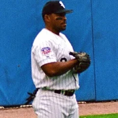Albert Belle height profile photo