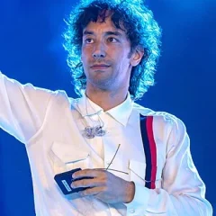 Albert Hammond Jr. height profile photo
