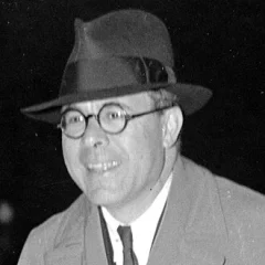 Albert Levitt height profile photo