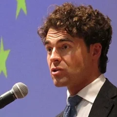 Alberto Alemanno height profile photo