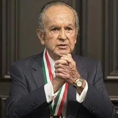 Alberto Baillères height profile photo