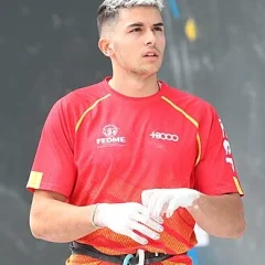 Alberto Ginés height profile photo