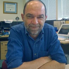 Alec Jeffreys height profile photo