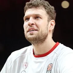 Aleksandar Vezenkov height profile photo