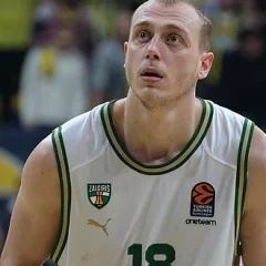 Alen Smailagić height profile photo