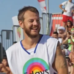 Alessandro Cattelan height profile photo