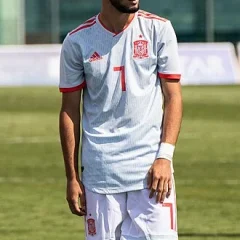Álex Baena height profile photo