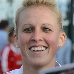 Alex Danson height profile photo