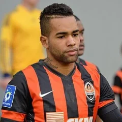 Alex Teixeira height profile photo