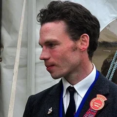 Alexander Douglas-Hamilton, 16th Duke of Hamilton height profile photo