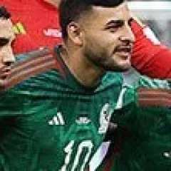 Alexis Vega (Mexican footballer) height profile photo