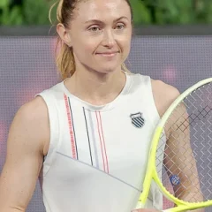 Aliaksandra Sasnovich height profile photo