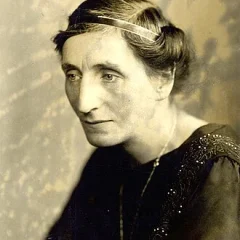 Alice Salomon height profile photo