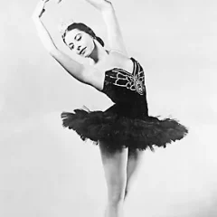 Alicia Alonso height profile photo