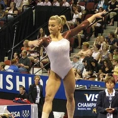 Alicia Sacramone height profile photo