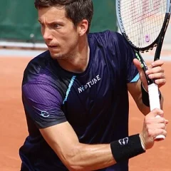 Aljaž Bedene height profile photo