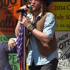 Allen Stone height profile photo