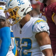 Alohi Gilman height profile photo