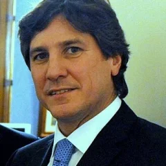 Amado Boudou height profile photo