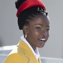 Amanda Gorman height profile photo