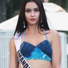 Amanda Obdam height profile photo