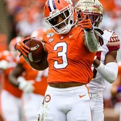 Amari Rodgers height profile photo