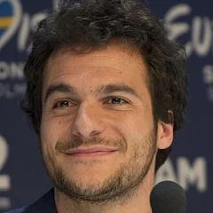 Amir Haddad height profile photo