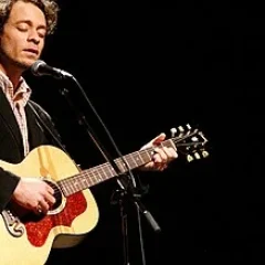 Amos Lee height profile photo