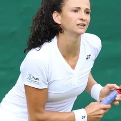 Amra Sadiković height profile photo