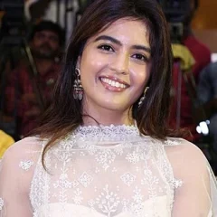 Amritha Aiyer height profile photo